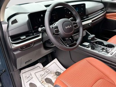 2026 Kia Carnival — photo 9 view