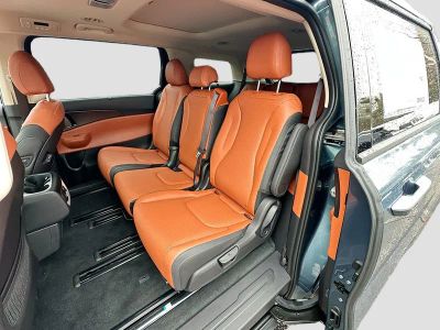2026 Kia Carnival — photo 25 view