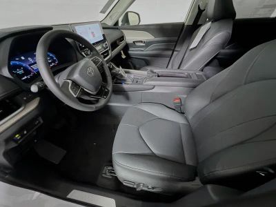 2026 Toyota Grand Highlander — photo 11 view