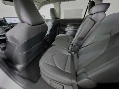 2026 Toyota Grand Highlander — photo 25 view