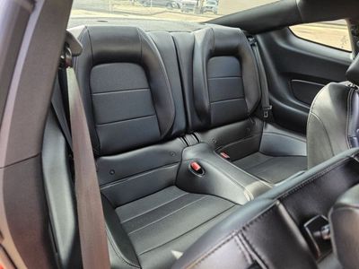 2018 Ford Mustang - Photo 26
