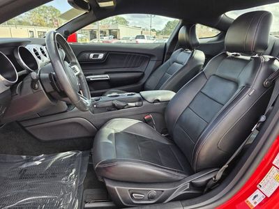 2018 Ford Mustang - Photo 13