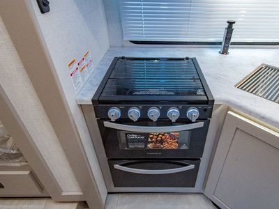2026 Thor Motor Coach Chateau - Photo 17