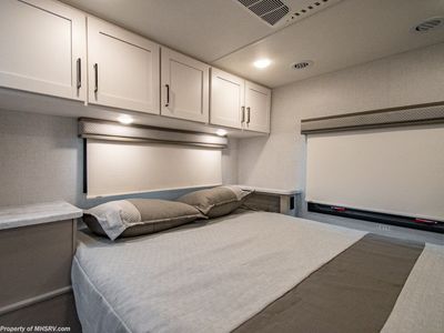 2026 Thor Motor Coach Chateau - Photo 28