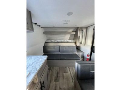 2017 Dutchmen RV Coleman Light - Photo 13
