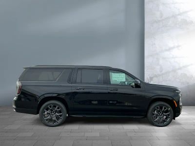 2026 Chevrolet Suburban - Photo 7