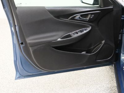 2024 Chevrolet Malibu FWD — photo 12 view