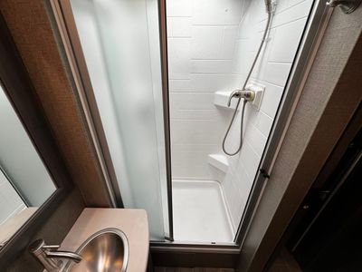 2021 Thor Motor Coach OMNI - Photo 14