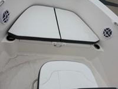 2026 Robalo 180 CC - Photo 8