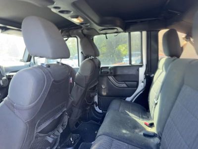 2012 Jeep Wrangler — photo 7 view