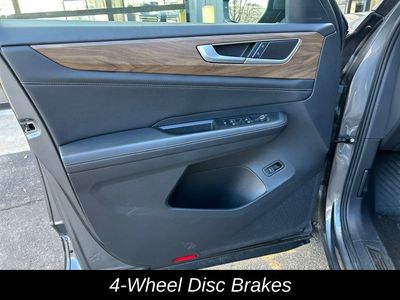 2025 Volkswagen Atlas 2.0T SE W/Technology — photo 12 view