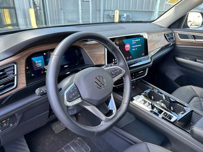 2025 Volkswagen Atlas 2.0T SE W/Technology — photo 35 view