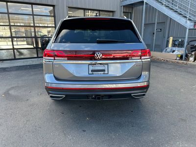 2025 Volkswagen Atlas 2.0T SE W/Technology — detail view