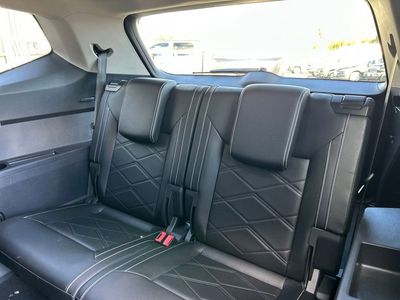 2025 Volkswagen Atlas 2.0T SE W/Technology — photo 28 view