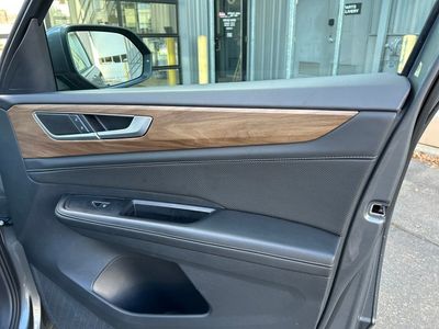 2025 Volkswagen Atlas 2.0T SE W/Technology — photo 34 view