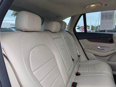 2022 Mercedes-Benz GLC — photo 14 view