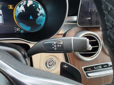 2022 Mercedes-Benz GLC — photo 25 view