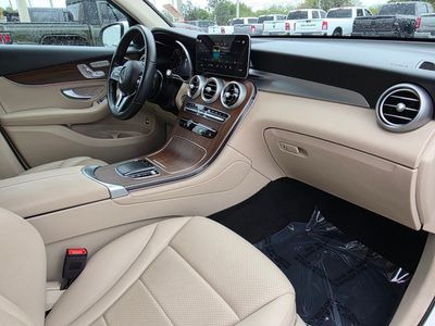 2022 Mercedes-Benz GLC — photo 9 view
