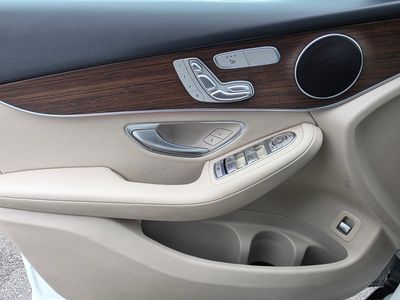 2022 Mercedes-Benz GLC — photo 24 view