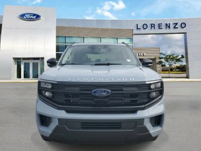 2026 Ford Expedition — side profile view