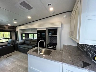 2025 Keystone RV Cougar - Photo 10