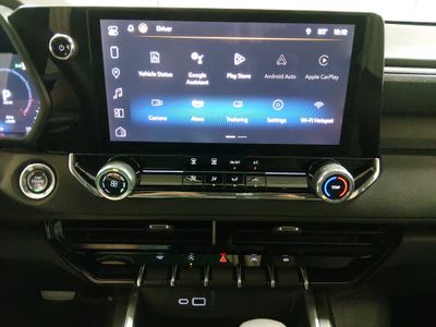 2025 Chevrolet Colorado - Photo 18