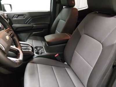 2025 Chevrolet Colorado - Photo 23