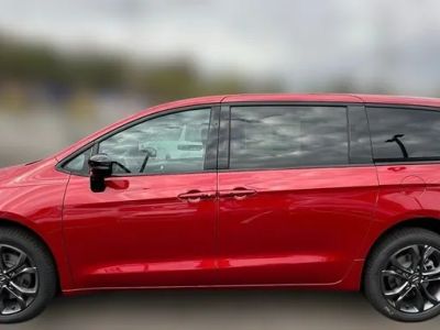 2026 Chrysler Pacifica — rear three-quarter view