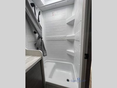 2023 Lance Truck Camper - Photo 10