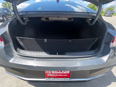2025 Hyundai Elantra — photo 33 view