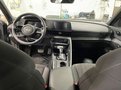 2025 Hyundai Elantra — photo 23 view