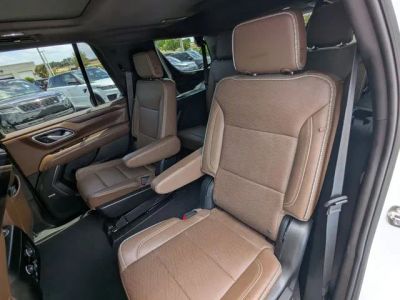 2023 Chevrolet Tahoe — photo 12 view