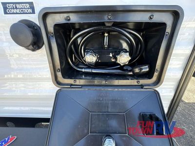 2026 Gulf Stream RV Yellowstone Classic - Photo 8