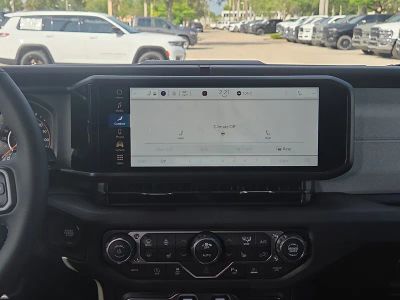 2026 Jeep Wrangler — photo 19 view