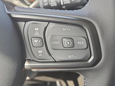 2026 Jeep Wrangler — photo 27 view