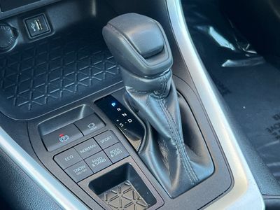 2024 Toyota RAV4 - Photo 23