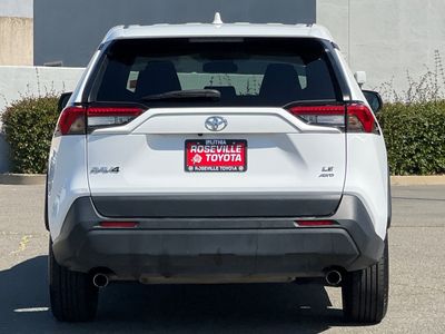 2024 Toyota RAV4 - Photo 8