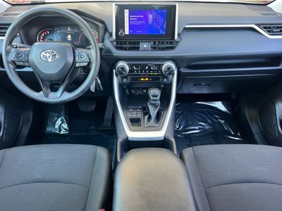 2024 Toyota RAV4 - Photo 3