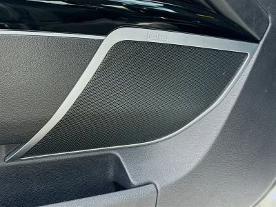2017 Kia K900 — photo 24 view
