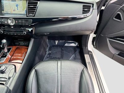 2017 Kia K900 — photo 18 view