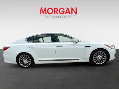 2017 Kia K900 — side profile view