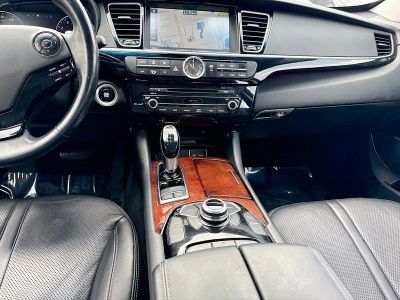 2017 Kia K900 — photo 19 view