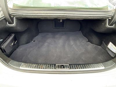 2017 Kia K900 — photo 12 view