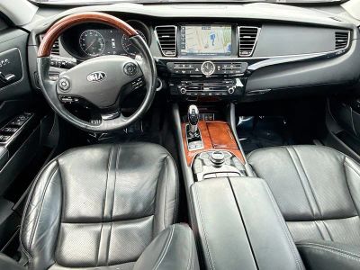 2017 Kia K900 — photo 16 view