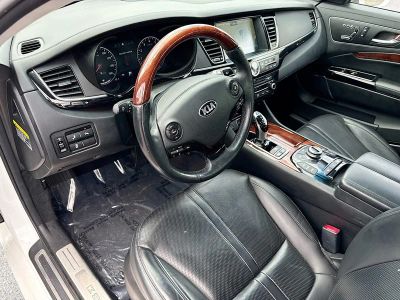 2017 Kia K900 — photo 26 view