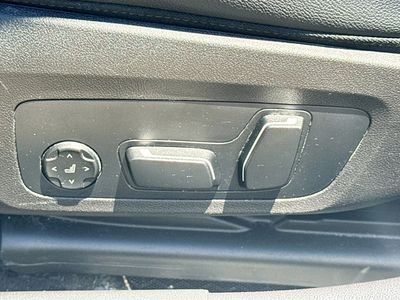 2026 BMW 3 Series - Photo 25