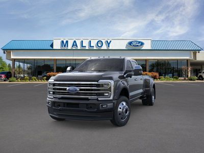2026 Ford Super Duty F-450 DRW — photo 35 view