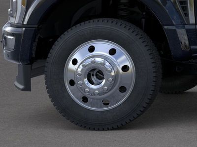 2026 Ford Super Duty F-450 DRW — photo 31 view
