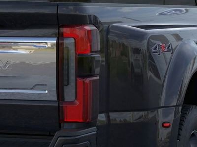 2026 Ford Super Duty F-450 DRW — photo 7 view