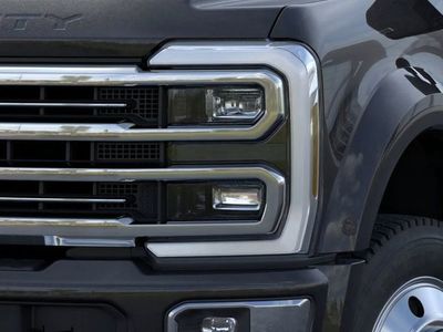 2026 Ford Super Duty F-450 DRW — photo 20 view